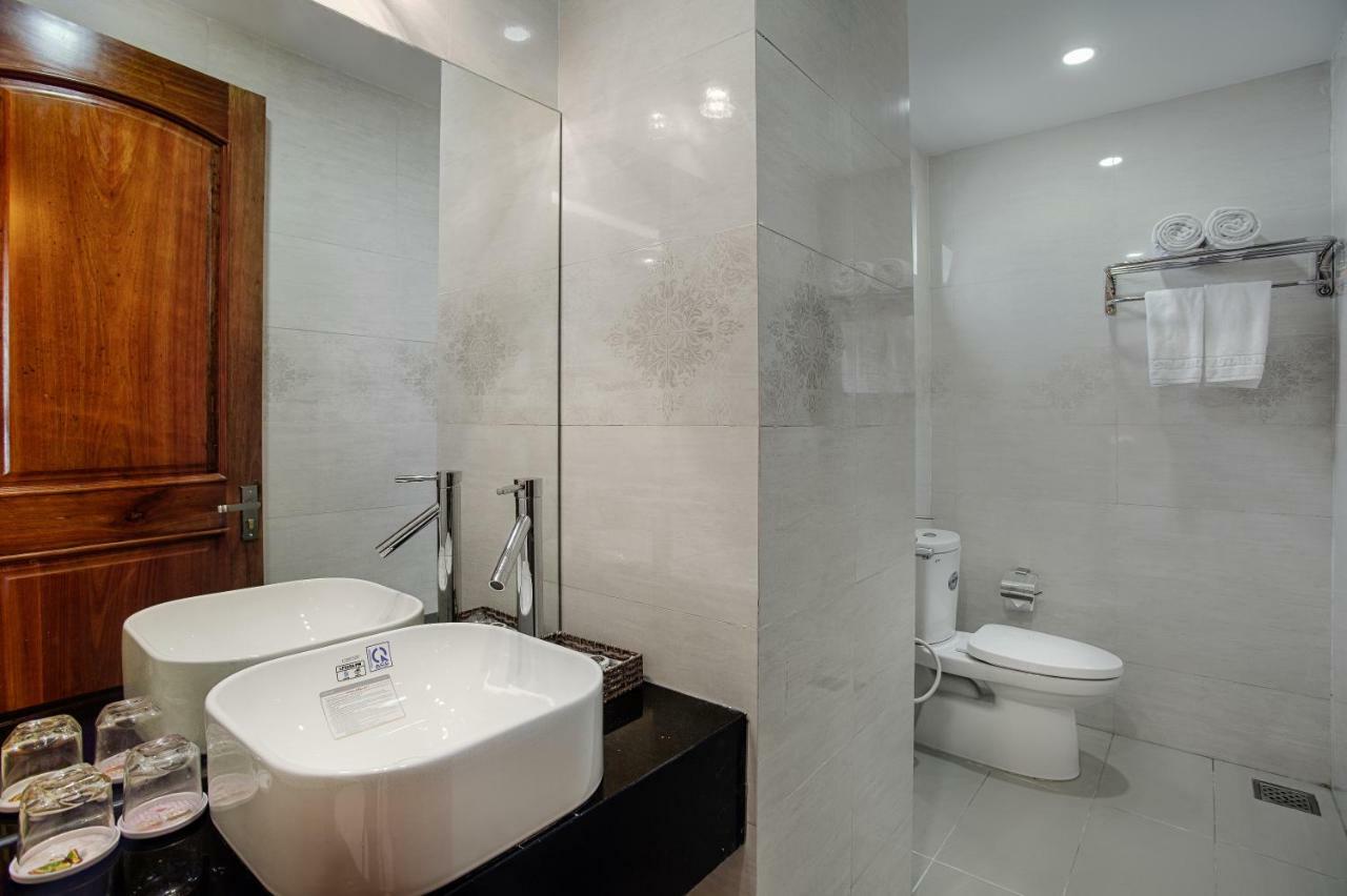Sky Star Hotel Дананг Екстер'єр фото